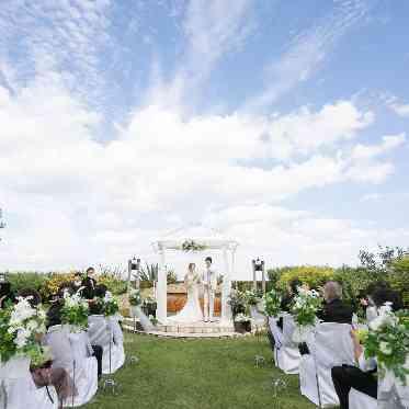 HOTEL PLAZA KOBE(ホテルプラザ神戸) 大切なゲストに見守られ解放感漂うガーデン挙式を叶えて