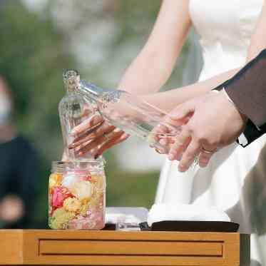 HOTEL PLAZA KOBE(ホテルプラザ神戸) 人前式で大人気の「ハーバリウムセレモニー」