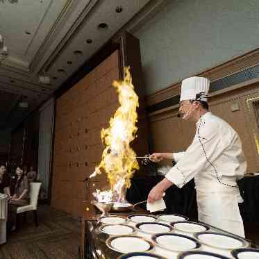 HOTEL PLAZA KOBE（ホテルプラザ神戸） 料理長による「フランベ」演出は大盛り上がり♪おもてなし重視の方におすすめです☆