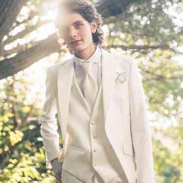 HOTEL PLAZA KOBE(ホテルプラザ神戸) 純白の白タキシードは結婚式の象徴