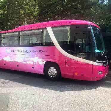 舞浜駅からは便利な無料シャトルバスが運行。