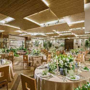 ウェディングスホテル・ベルクラシック東京 間接照明のアットホームな空間でおふたりだけの特別な挙式を*+