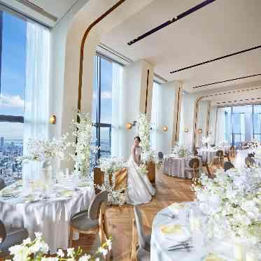 une osaka(ユヌ 大阪) 天井高×大窓が生む開放的な空間