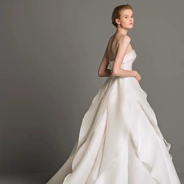 une osaka(ユヌ 大阪) コーディネーターがおふたりに合わせてご提案