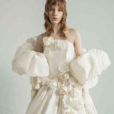 une osaka(ユヌ 大阪) コーディネーターがおふたりに合わせてご提案