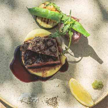 Healing Forest Garden(ヒーリング フォレスト ガーデン) 国産黒毛和牛サーロインのグリル