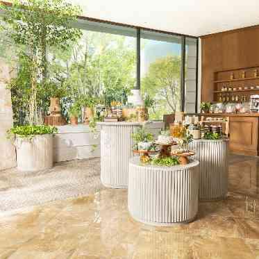 ザ コンチネンタル横浜 専用ラウンジでは、ウェルカムパーティやデザートタイムも楽しんでみては?