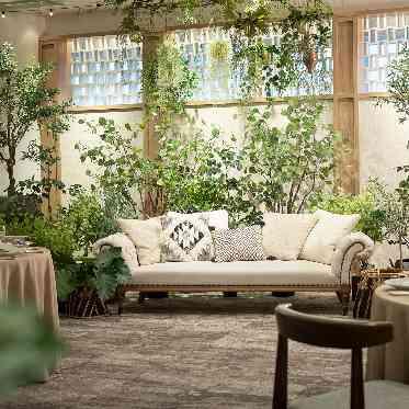 ザ コンチネンタル横浜 メインソファにすることで、よりゲストと近い距離で楽しめます