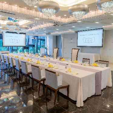 アヴァンセリアン 東京 AVANCER LIEN TOKYO グランブリエ内を広々利用
メインテーブルなし