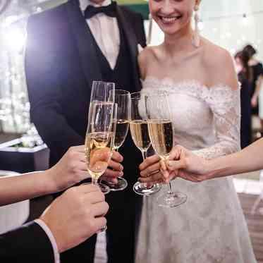 アヴァンセリアン 東京 AVANCER LIEN TOKYO 親しい友人と楽しい歓談の時間を