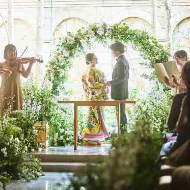 デュクラス大阪/FIVESTAR WEDDING 和装人前式も人気の一つ。堅苦しくなり過ぎず、和装の華やかさを出せるお式です。