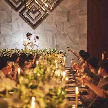 デュクラス大阪/FIVESTAR WEDDING ご歓談タイムも盛りだくさん。新郎様新婦様のお料理は披露宴後でのご提供も可能。