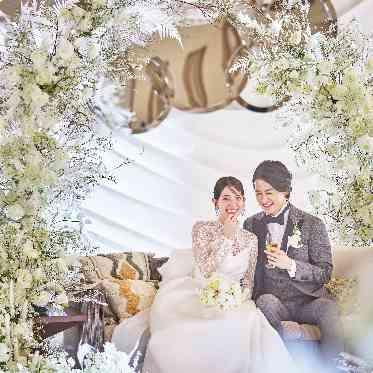 お好みにあわせた異なる4タイプのデザインの会場で理想の世界観を演出できます。