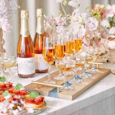 デュクラス大阪/FIVESTAR WEDDING ゲストの方との会話にも花が咲くスイーツ演出も好評