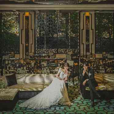デュクラス大阪/FIVESTAR WEDDING ラウンジではゴージャスな雰囲気が似合う