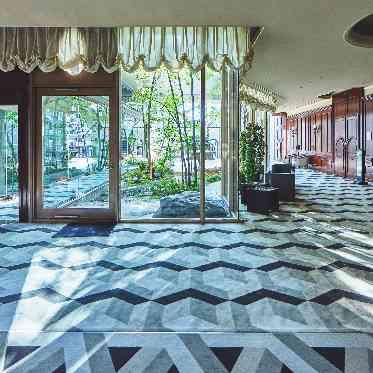 デュクラス大阪/FIVESTAR WEDDING 緑あふれる庭園から降り注ぐ温かい陽の光