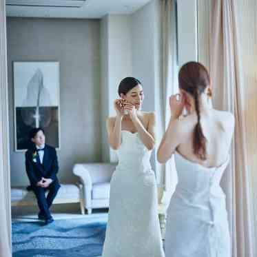 デュクラス大阪/FIVESTAR WEDDING ゆったりと寛げるブライズルームをご用意。