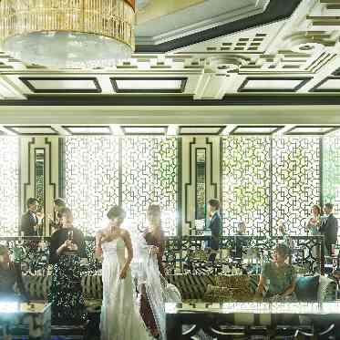 デュクラス大阪/FIVESTAR WEDDING 広々としたラウンジでゆったりとお過ごしいただけます。ドリンクも提供しております。