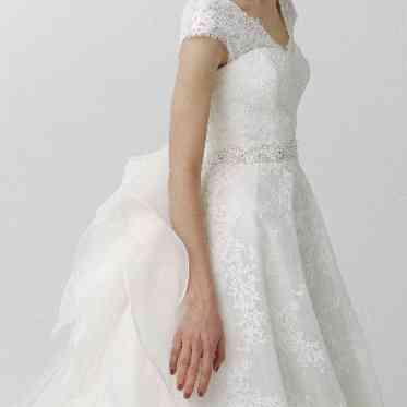 デュクラス大阪/FIVESTAR WEDDING 繊細な美しさでゲストを魅了