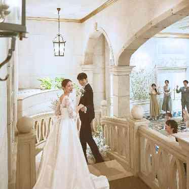 ホテルモントレ大阪 華やかな登場に会場も盛り上がる