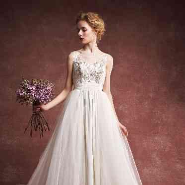 ホテルモントレ大阪 館内ドレスサロンでゆったりご試着が叶います！