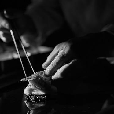 ザ ストリングス 博多 シェフがこだわり抜いたお料理で、ゲストの皆様をおもてなしいたします。