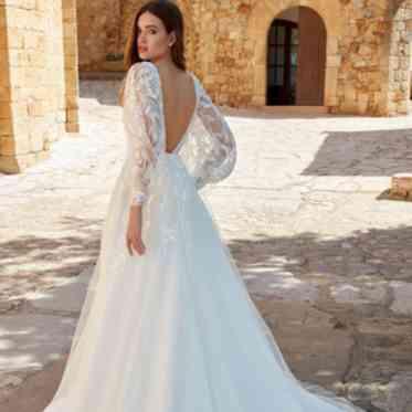 ザ ストリングス 博多 お気に入りのドレスが いつもとは違う 夢の一日を演出