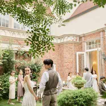 Wedding of Legend GLASTONIA (グラストニア) プライベートガーデンをゆったりと楽しんで