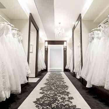 衣裳室「VIVIAN brides」