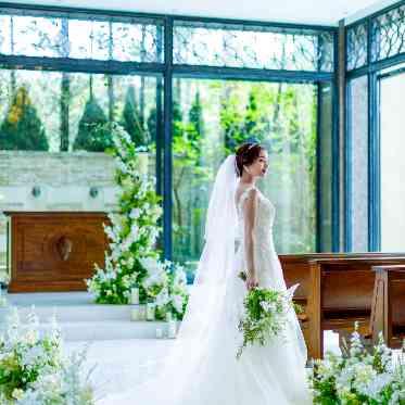 アイネスヴィラノッツェ 宝ヶ池●クラウディアホールディングス 自然光あふれるチャペルで心温まる挙式