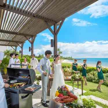 パーティの演出としてバーベキュースタイルを取り入れることもできる。