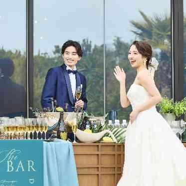 マリエール山手(セント・リージェンツ大聖堂) 会場に併設されたウォーターガーデンでは開放的なパーティーを。