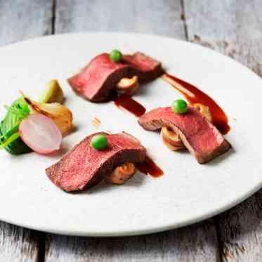 マリエール山手(セント・リージェンツ大聖堂) ゲスト目線でのおもてなしとしてお箸もご用意し安心してお楽しみいただけます