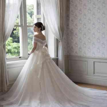 マリエール山手（セント・リージェンツ大聖堂） BLANC DOLCE