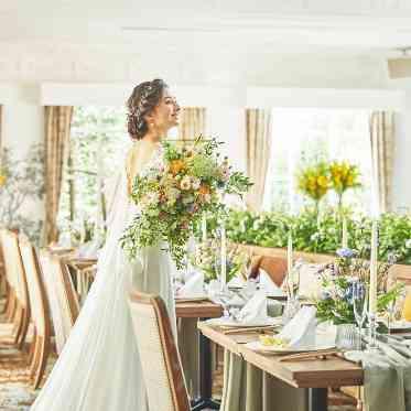 THE ABBEY CHURCH(アビー・チャーチ) 多彩なコーディネートとドレスが映えるパーティー会場