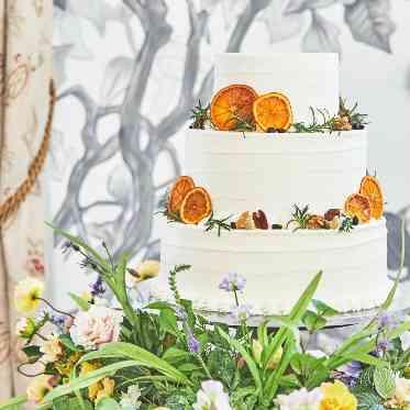 THE ABBEY CHURCH(アビー・チャーチ) 専属パティシエがオーダーメイドでつくるウェディングケーキ