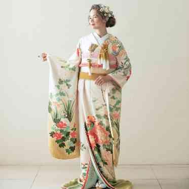 THE ABBEY CHURCH(アビー・チャーチ) 引き振袖