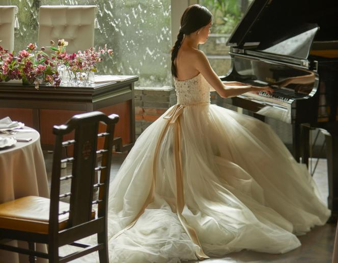 アンティアコート岡崎 ドレス・衣装