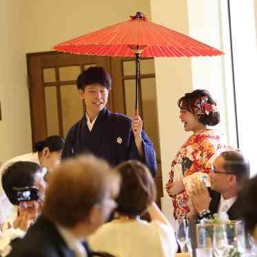 マリエール ガーデン バーベナ (Marriyell Garden Verbena) 白を基調とした明るい会場は和装をチョイスされても、とてもよく映えます