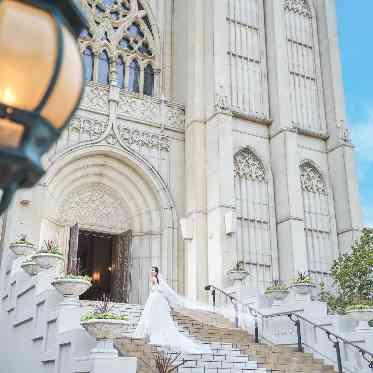 アンジェリカ・ノートルダム【ANGELICA Notre Dame】 撮影ロケーションとしても人気の大階段