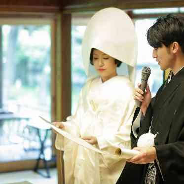 八勝館 丁寧に誓いの言葉を読み上げていただきます。