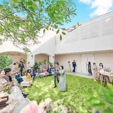 グレイスヒル・オーシャンテラス 挙式後はテラスでアフターパーティー