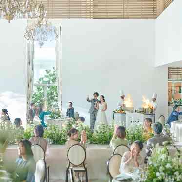 グレイスヒル・オーシャンテラス ゲストの祝福を浴びながら過ごすアットホームパーティ