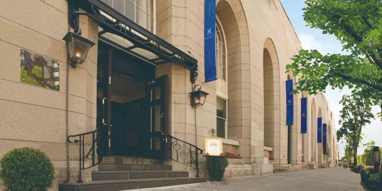 アルモニービアン（国登録有形文化財）/テイクアンドギヴ・ニーズウェディング 外観