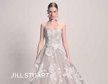 ザ・メイビア宮崎 ドレス・衣装の写真3