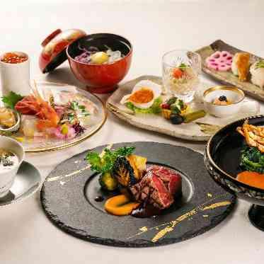イセエビや県産和牛、ウニやフカヒレなど、贅沢な食材を、華やかな盛り付けで。