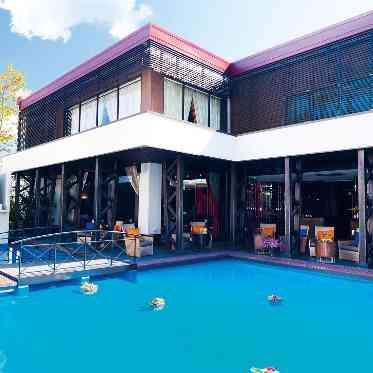 AFFRANCHIR QUEEN’S COURT(アーフランシェル・クィーンズコート) 外観