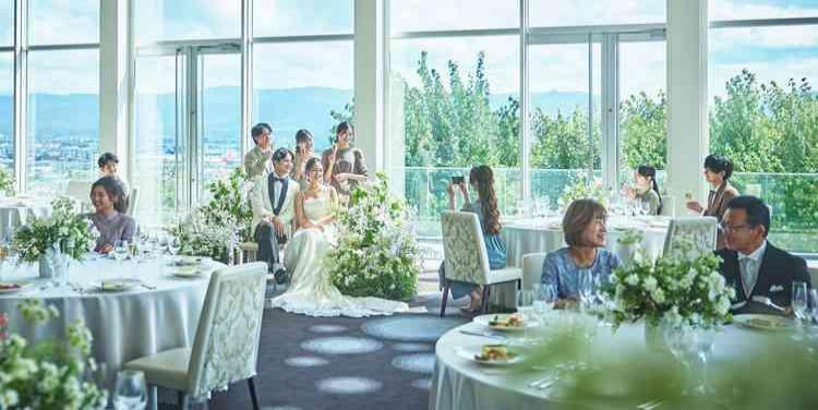 ＨＩＬＬＳＩＤＥ ＶＩＬＬＡ Ｃｉｅｌ ｅｔ Ｖｅｒｔ（ヒルサイドヴィラ シエルヴェルト） 披露宴会場