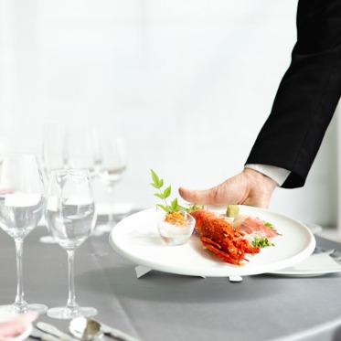 ＨＩＬＬＳＩＤＥ ＶＩＬＬＡ Ｃｉｅｌ ｅｔ Ｖｅｒｔ（ヒルサイドヴィラ シエルヴェルト） ゲストに合わせた料理でおもてなし