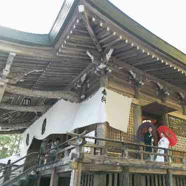 THE FUJIYA GOHONJIN（藤屋御本陳） 戸隠神社での結婚式も藤屋スタッフがお手伝い